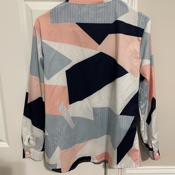 Pop Lover - Women's Casual Printed Blouses Geometric Pattern - Small - Picture 4 of 4